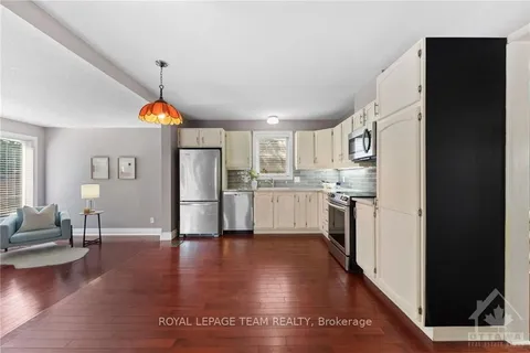 12 SADDLEHORN Cres, Kanata, ON K2M 1X2