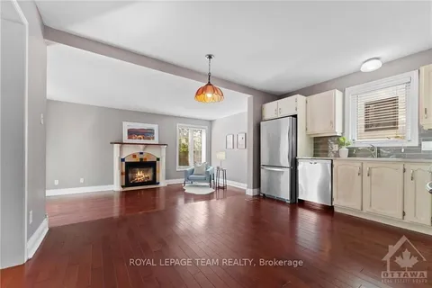 12 SADDLEHORN Cres, Kanata, ON K2M 1X2