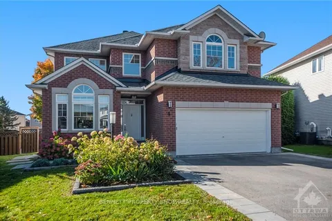 4 WHEATLEY Crt, Kanata, ON K2M 2V5