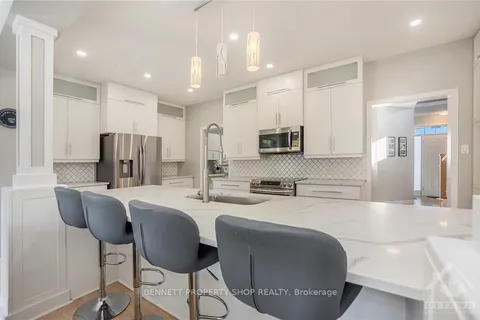 4 WHEATLEY Crt, Kanata, ON K2M 2V5