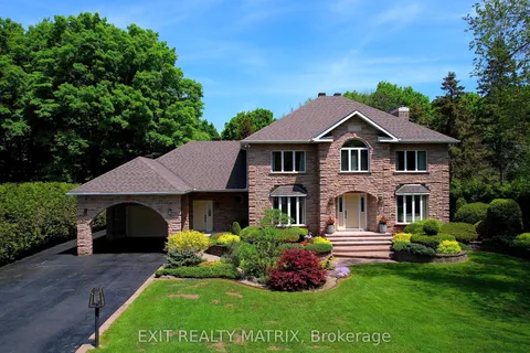 2845 FRONT Road, ON K6A 2R2
