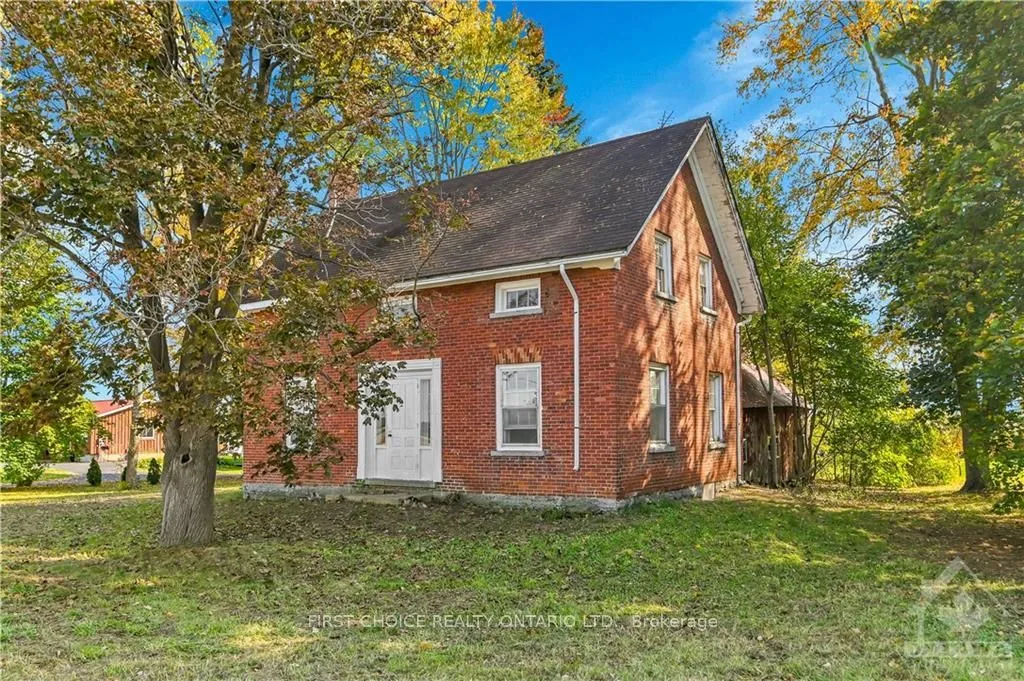 11974 DUNDELA Rd, South Dundas, ON K0C 2H0