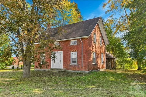 11974 DUNDELA Rd, South Dundas, ON K0C 2H0