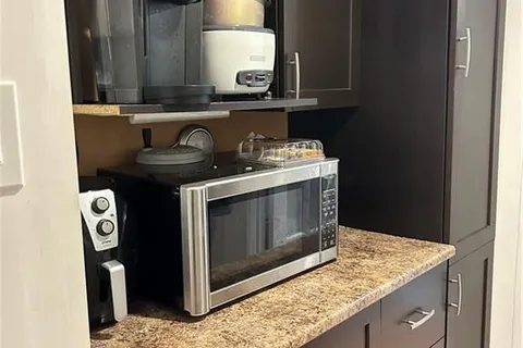 714 PLEASANT PARK Rd, Elmvale Acres and Area, ON K1G 1Y4