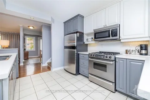 392 COUNTRY St, Mississippi Mills, ON K0A 1A0