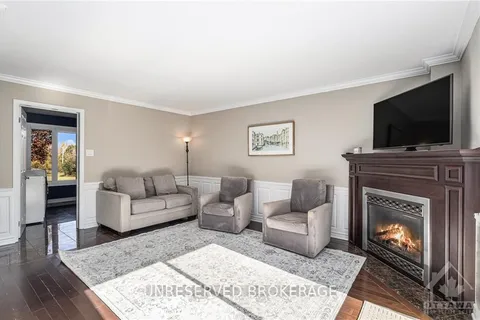 8296 RODNEY FARM Dr, Greely - Metcalfe - Osgoode - Vernon and Area, ON K0A 2P0