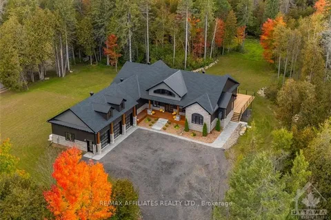 3145 PADEN Rd, Manotick - Kars - Rideau Twp and Area, ON K0A 2T0