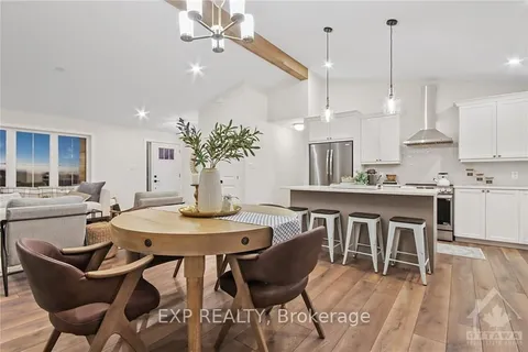 209 TRUDEAU Cres, Russell, ON K4R 1E5