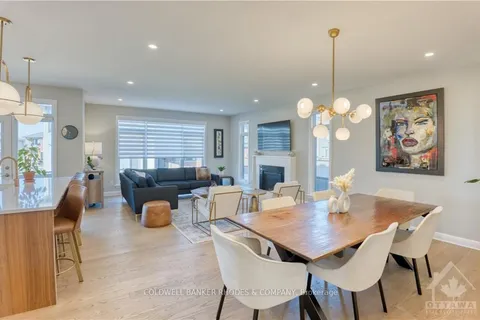 315 WIGWAS St, Manor Park - Cardinal Glen and Area, ON K1K 5A1