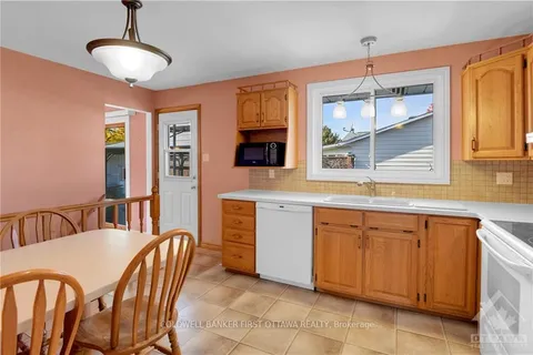 1 COPPER Crt, Stittsville - Munster - Richmond, ON K0A 3P0