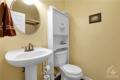 1 COPPER Crt, Stittsville - Munster - Richmond, ON K0A 3P0