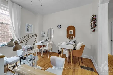 9 MELROSE Ave, West Centre Town, ON K1Y 1T8