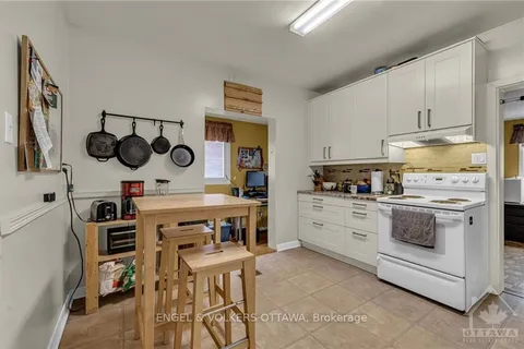 11 MELROSE Ave, West Centre Town, ON K1Y 1T8