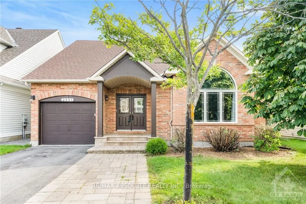 2257 ESPRIT Dr, Orleans - Cumberland and Area, ON K4A 0A4
