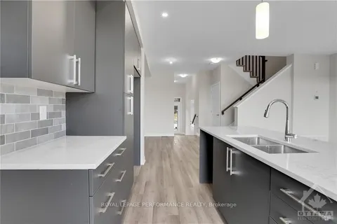 428 CLUBTAIL, Blossom Park - Airport and Area, ON K0A 2P0