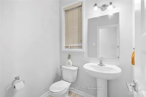 83 CHRISTIE St, Carleton Place, ON K7C 0P5