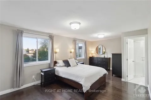 6 SHADETREE Cres, Cityview - Parkwoods Hills - Rideau Shore, ON K2E 7R2