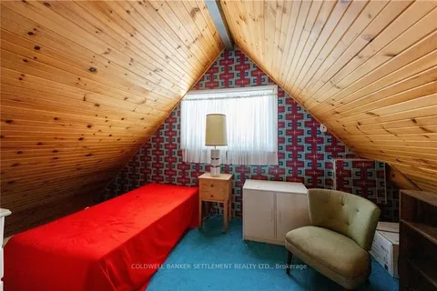 300-302 ISOBEL Lane, Tay Valley, ON K7H 3C5