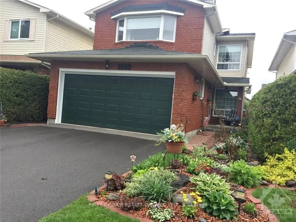 1947 BELCOURT Blvd, Orleans - Convent Glen and Area, ON K1C 4N3