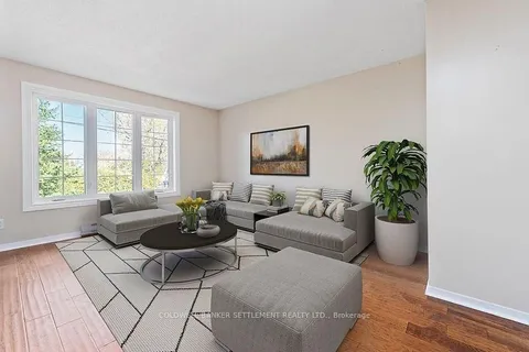 212 NELSON St, Carleton Place, ON K7C 1A2