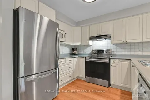 53 BULLOCK Ave, Glebe - Ottawa East and Area, ON K1S 1G9
