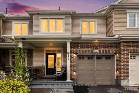 112 LIVORNO Crt, Orleans - Cumberland and Area, ON K4A 1J1