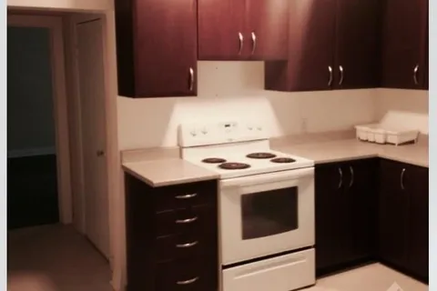 28 SWEETLAND Ave, Lower Town - Sandy Hill, ON K1N 7T6