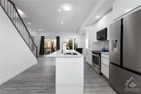 149 LONGPRE St, Vanier and Kingsview Park, ON K1L 7J5