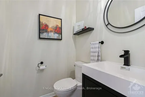 1486 GOTH Ave, Blossom Park - Airport and Area, ON K1T 1E4