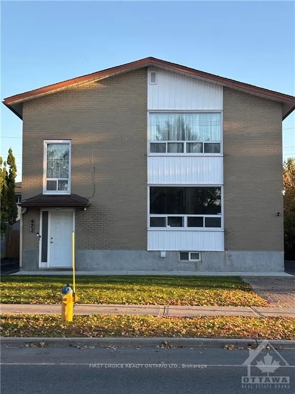 972 DYNES Rd, Mooneys Bay - Carleton Heights and Area, ON K2C 0G8