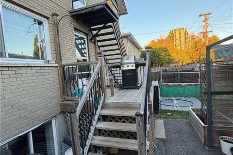 972 DYNES Rd, Mooneys Bay - Carleton Heights and Area, ON K2C 0G8