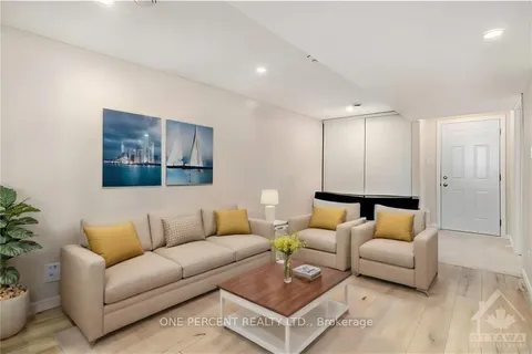 542 MAIN St, North Dundas, ON K0C 2K0