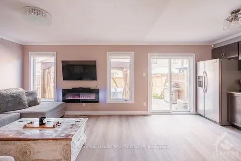 420 MEADOWHAWK Cres, Barrhaven, ON K2J 6H5