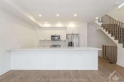 820 ANCIANO Cres, Kanata, ON K2S 0J7