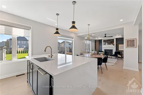 1025 JUBILATION Crt, Orleans - Cumberland and Area, ON K4A 5K4