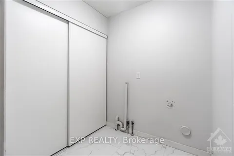 437 PICKFORD Dr, Kanata, ON K2L 3R5