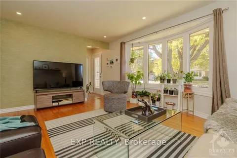 1978 FEATHERSTON Dr, Alta Vista and Area, ON K1H 6P8