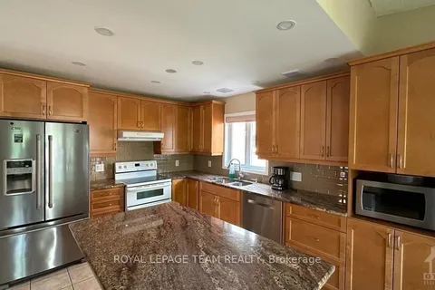 50 ALLANFORD Ave, Hunt Club - South Keys and Area, ON K1T 3Z6