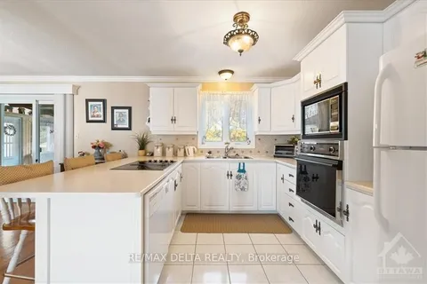 341 WOLFE Cres, Clarence-Rockland, ON K4K 1K7