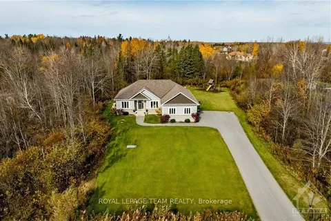 541 OSMOND DALEY Dr, Carp - Huntley Ward, ON K0A 1L0