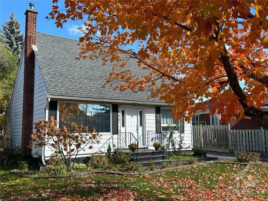 1993 NAPLES Ave, Elmvale Acres and Area, ON K1G 2B5