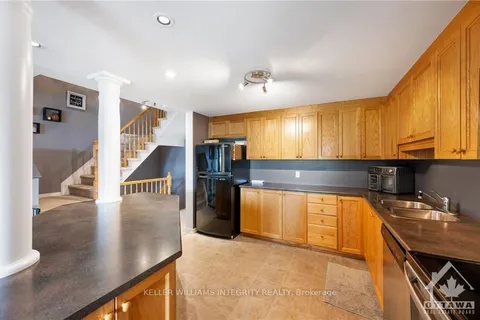 2022 WINSOME Terr, Orleans - Cumberland and Area, ON K4A 4Y4