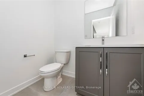 423 SHUTTLEWORTH Dr, Leitrim, ON K1T 3W7