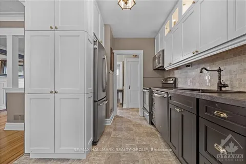 1217 ANOKA St, Hunt Club - South Keys and Area, ON K1V 6C5