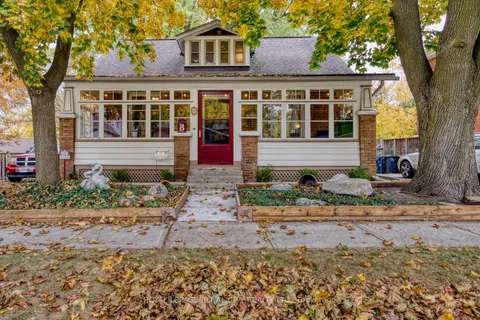45 Alma St, Guelph, ON N1H 5W6
