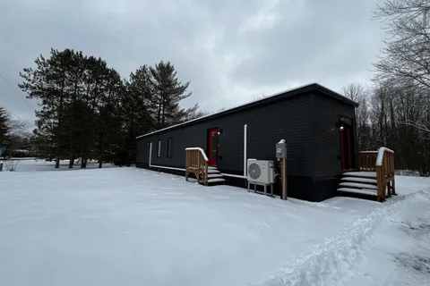 5620 Rockdale Road, Orleans - Cumberland and Area, ON K0A 3H0