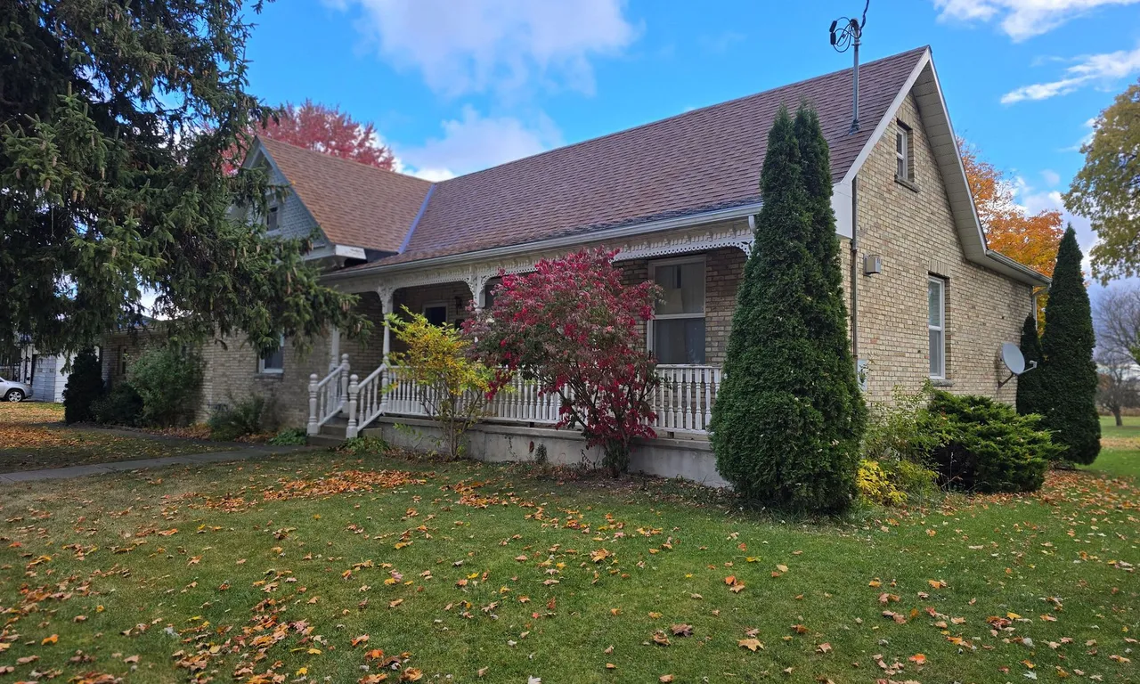 172 Victoria Dr, South Huron, ON N0M 1K0