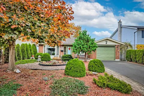 76 Fairmeadow Dr, Guelph, ON N1H 7W5