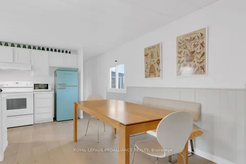 1997 Fry Road, Prince Edward County, ON K0K 2T0