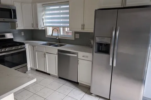 158 Summers Dr, Thorold, ON L2V 5A1